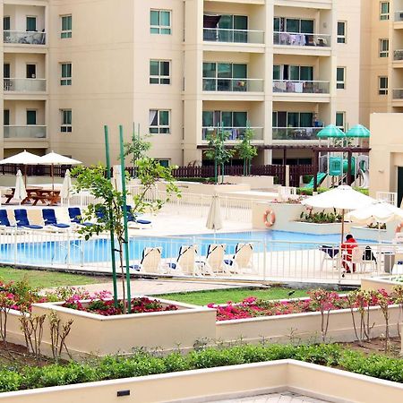 New Arabian Al Dhafra 2 The Greens 1 Br Dubai Exterior photo