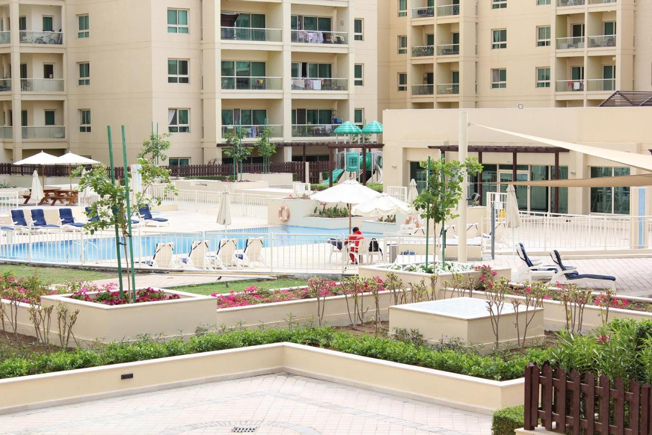 New Arabian Al Dhafra 2 The Greens 1 Br Dubai Exterior photo