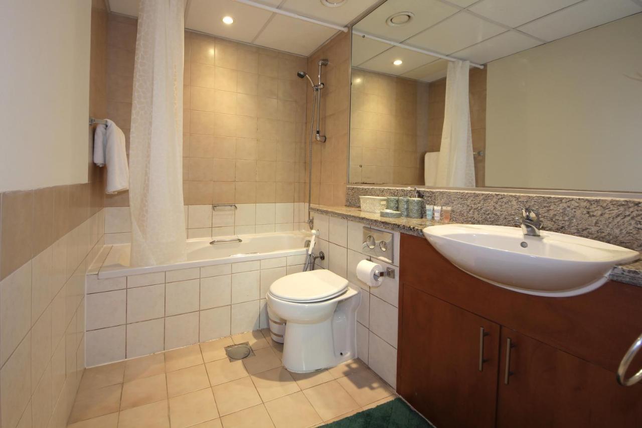 New Arabian Al Dhafra 2 The Greens 1 Br Dubai Exterior photo